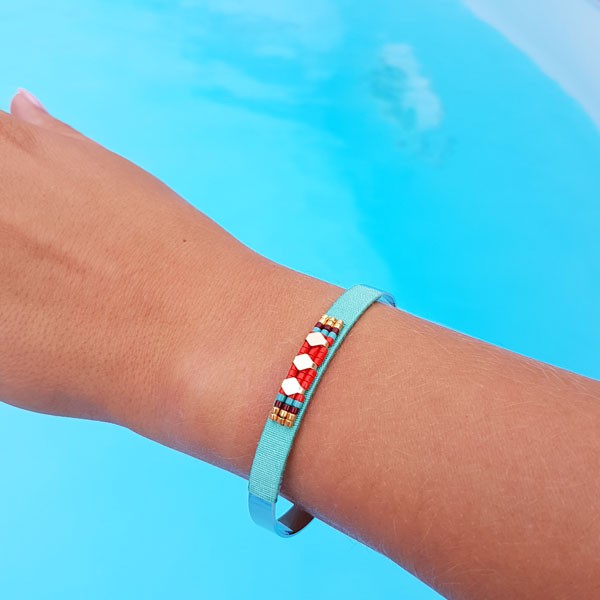 Jonc tissage et perles