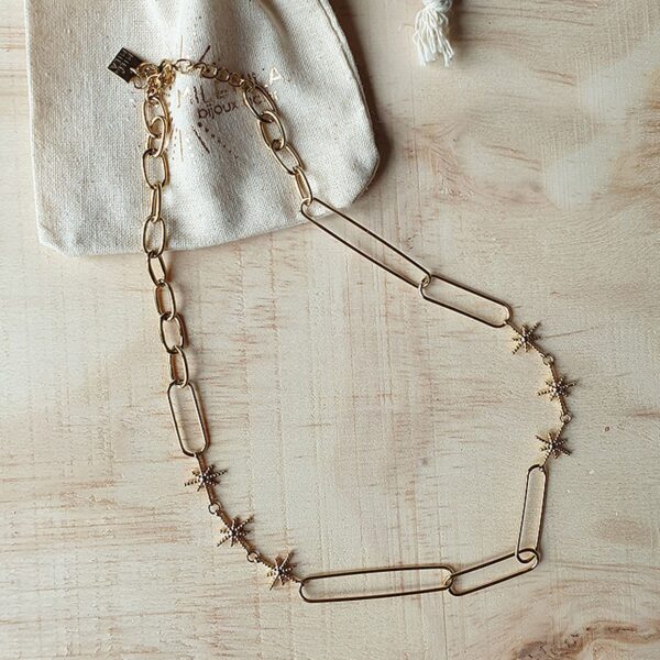 Collier doré étoiles