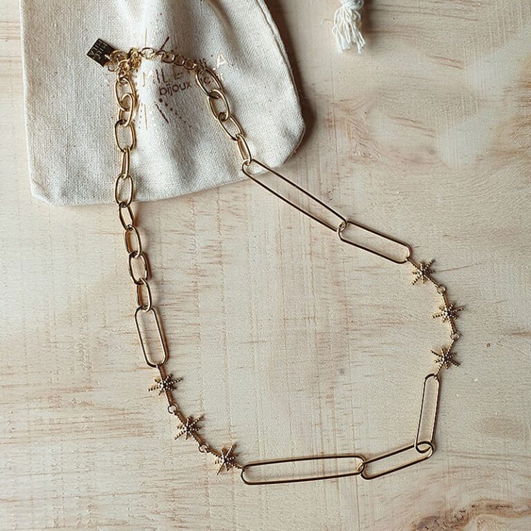 Collier doré étoiles