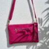 Pochette daim clouté Fushia