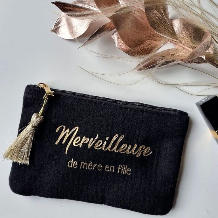Pochette noire Merveilleuse de Mère en Fille
