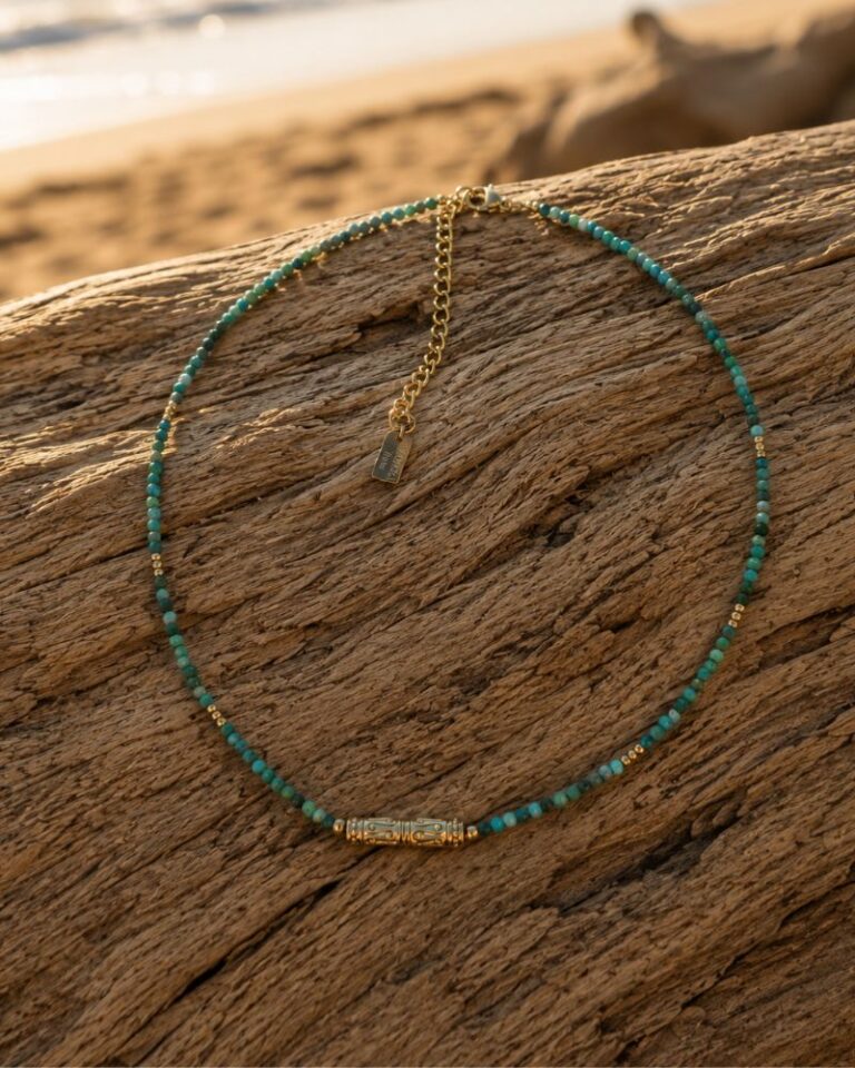 collier pierres turquoise africaine collier ras de cou fines pierres turquoise africaine et talisman bijou été