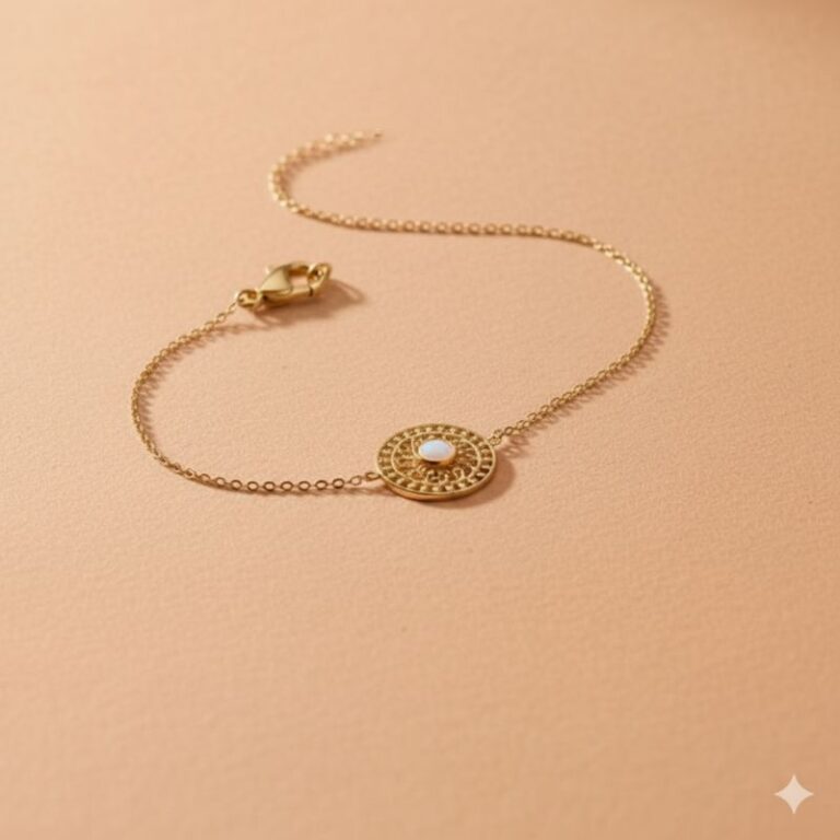 Bracelet en plaqué or 18 carats chaine médaille ciselée pierre de lune Bracelet en plaqué or 18 carats chaine médaille ciselée pierre de lune