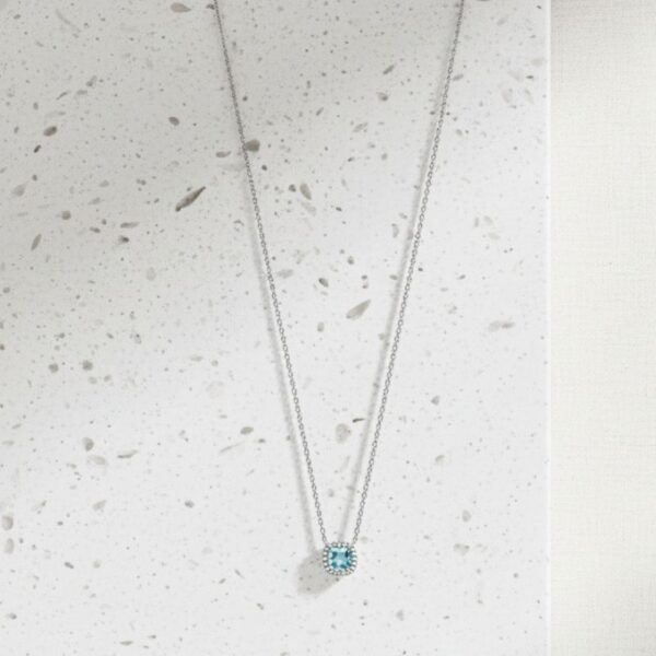 Collier argent pendentif carré aigue marine