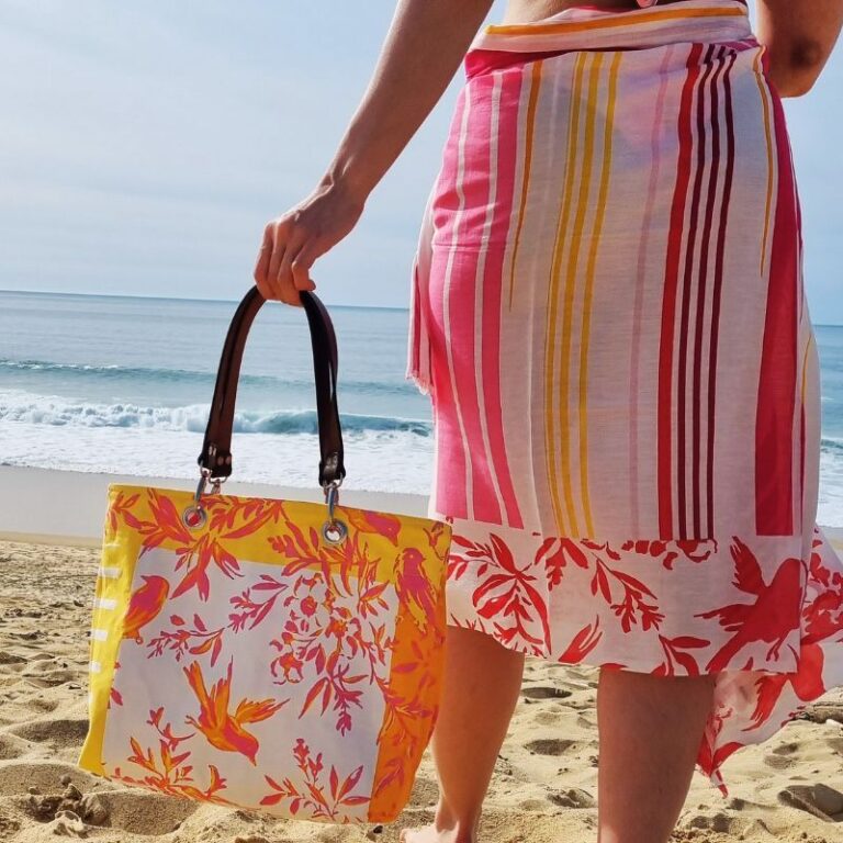 sac toile réversible imprime oiseaux Brigitte bardot