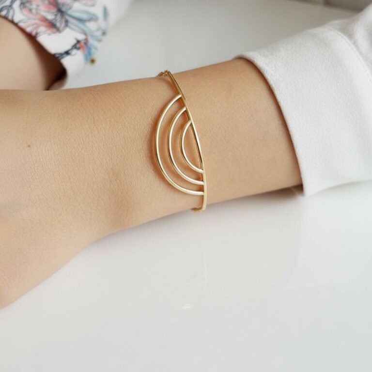 bracelet pour femme plaqué or 18kt design graphique