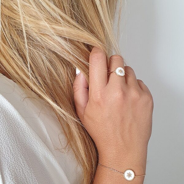 bague or email blanc