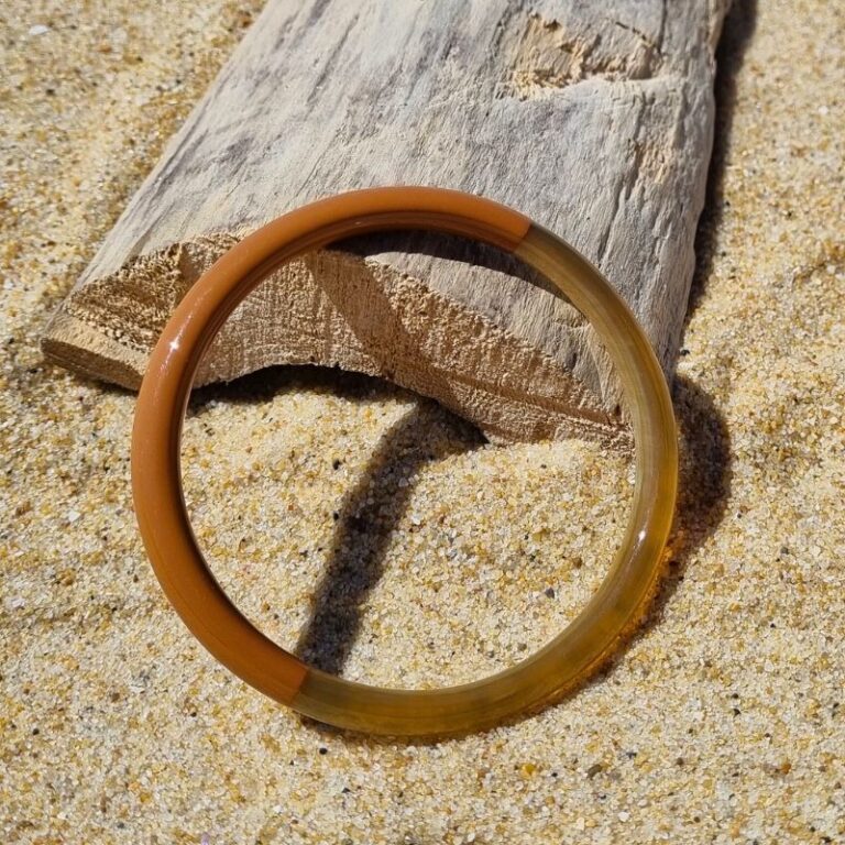 bracelet corne de buffle laqué camel