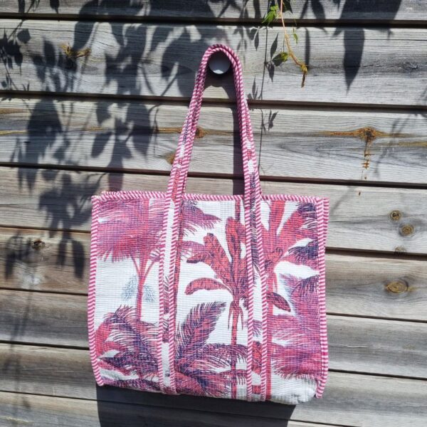 cabas coton matelassé rose imprimé palmiers sac d'été