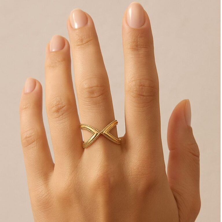 bague pour femme plaqué or 18 carats forme croisillon