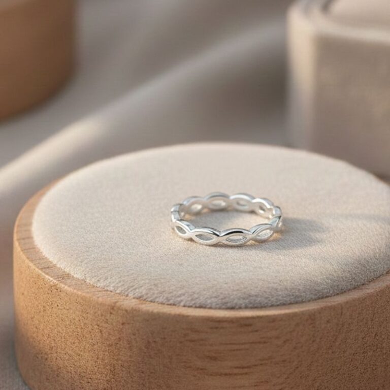 bague pour femme en argent 925 rhodié maille fine ajourée