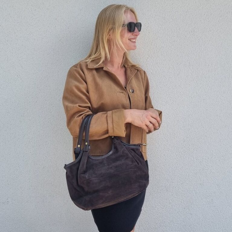 sac à main daim couleur café marron foncé