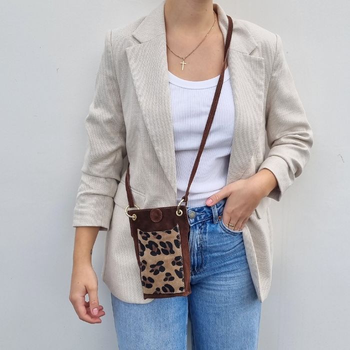 pochette téléphone