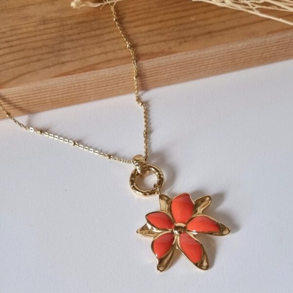 Collier pendentif Magnolia