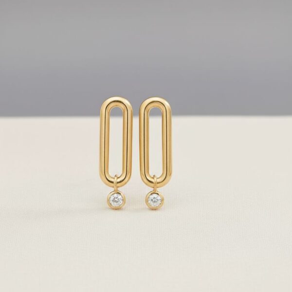 boucles d'oreilles plaqué or anneau avec zirconium blanc bijou élégant et discret