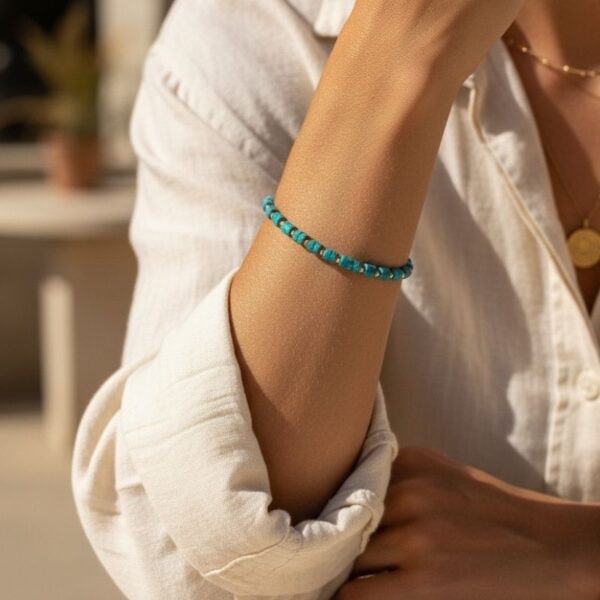 bracelet pour femme en plaqué or 18 carats avec pierre jaspe bleu