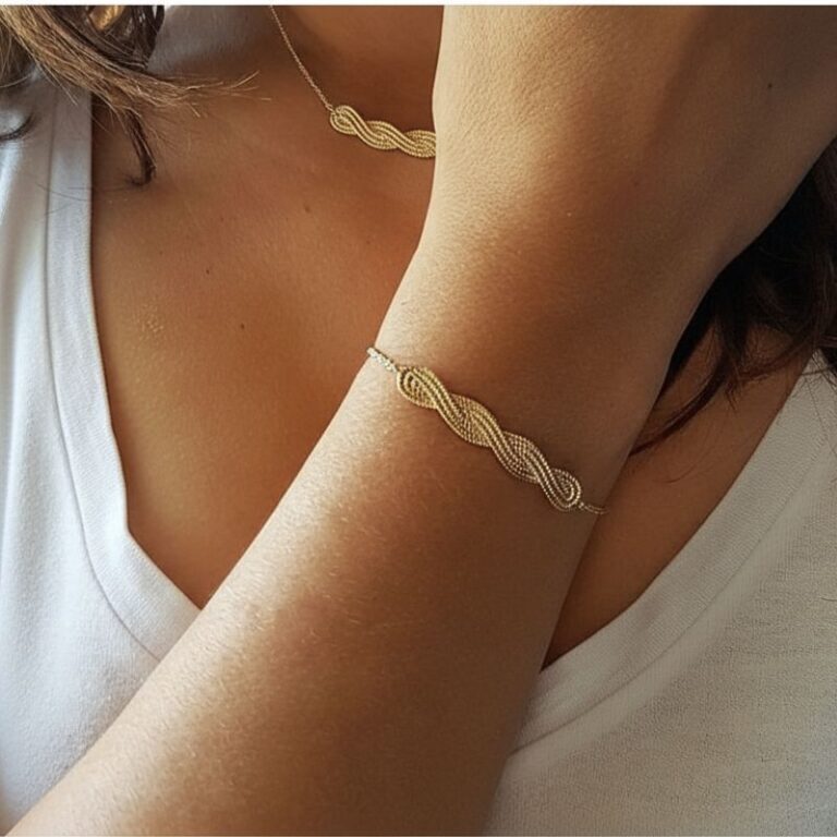 Bracelet tressé torsadé en plaqué or