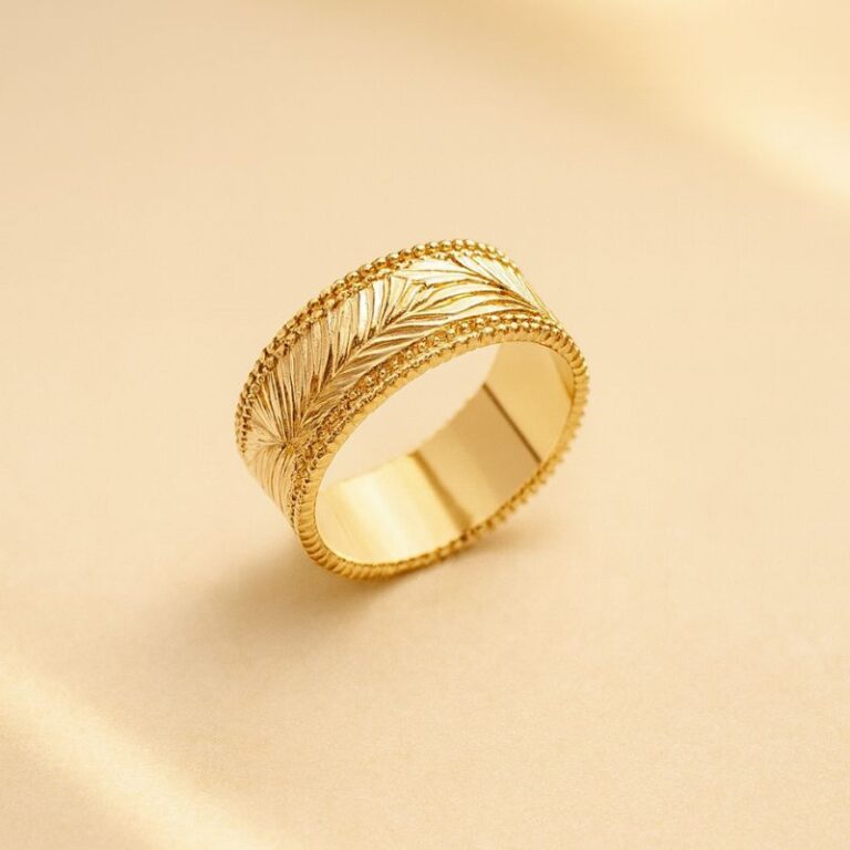 bague pour femme plaqué or 18 carats anneau large contour ciselé motif végétal bague pour femme plaqué or 18 carats anneau large contour ciselé motif végétal