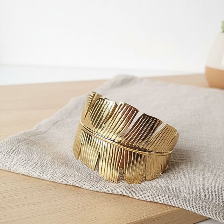 bracelet manchette acier inoxydable doré motif feuillage bijou mile mila