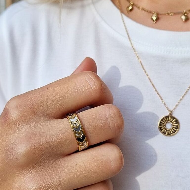 bague acier doré émail noir strass bijou mile mila