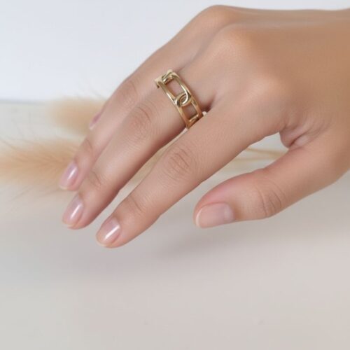 bague en plaqué or 18 carats forme anneau maillon ajouré large