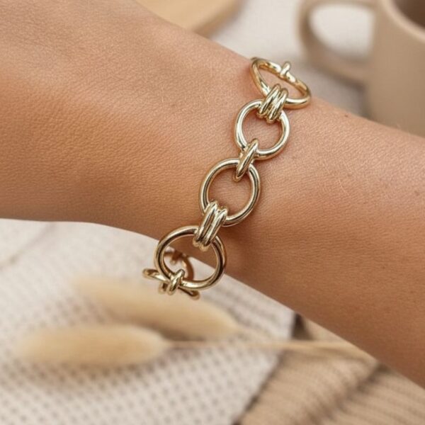 bracelet jonc semi ouvert pour femme en plaqué or 18 carats composé de maillon chaine rigide