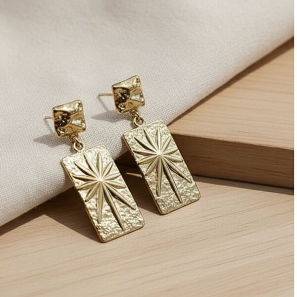 boucles d'oreilles pendantes motif constellation bijou mile mila