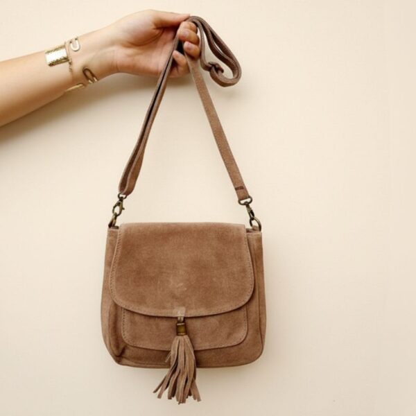 Petit sac besace daim taupe à bandoulière