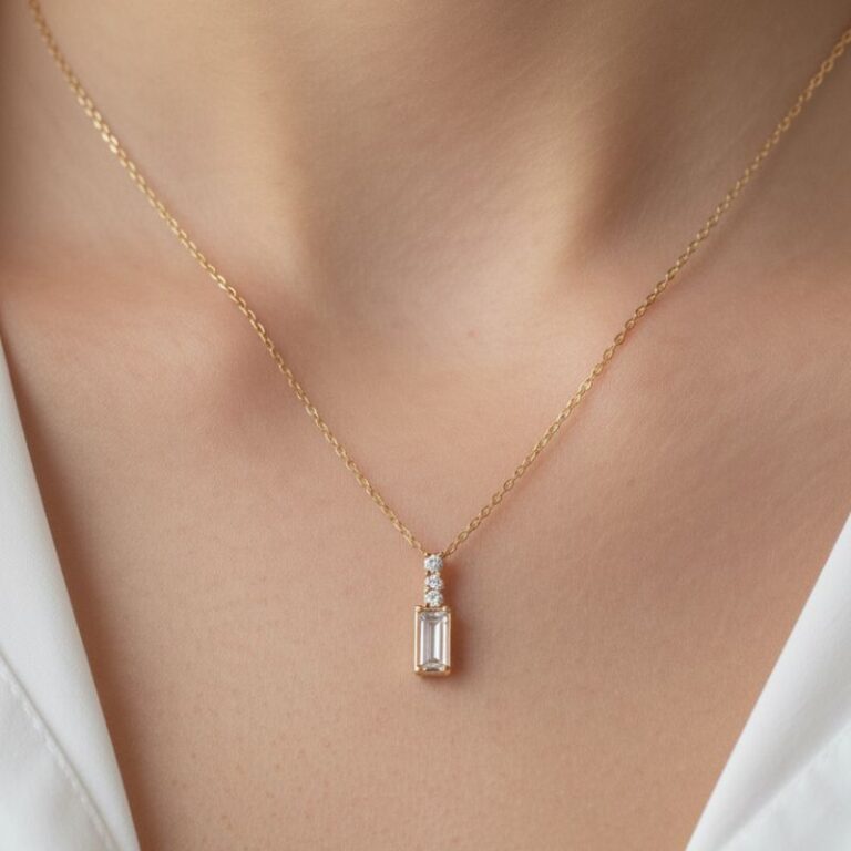 collier pendentif oxyde de zirconium bijou plaqué or 18 carats