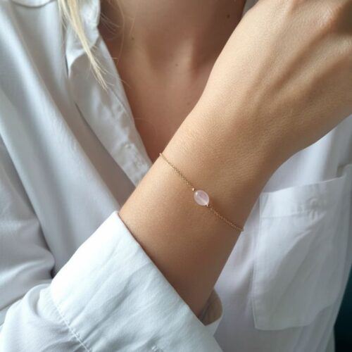 bracelet plaqué or 18 carats avec pierre ovale quartz rose véritable bijou féminin et raffiné
