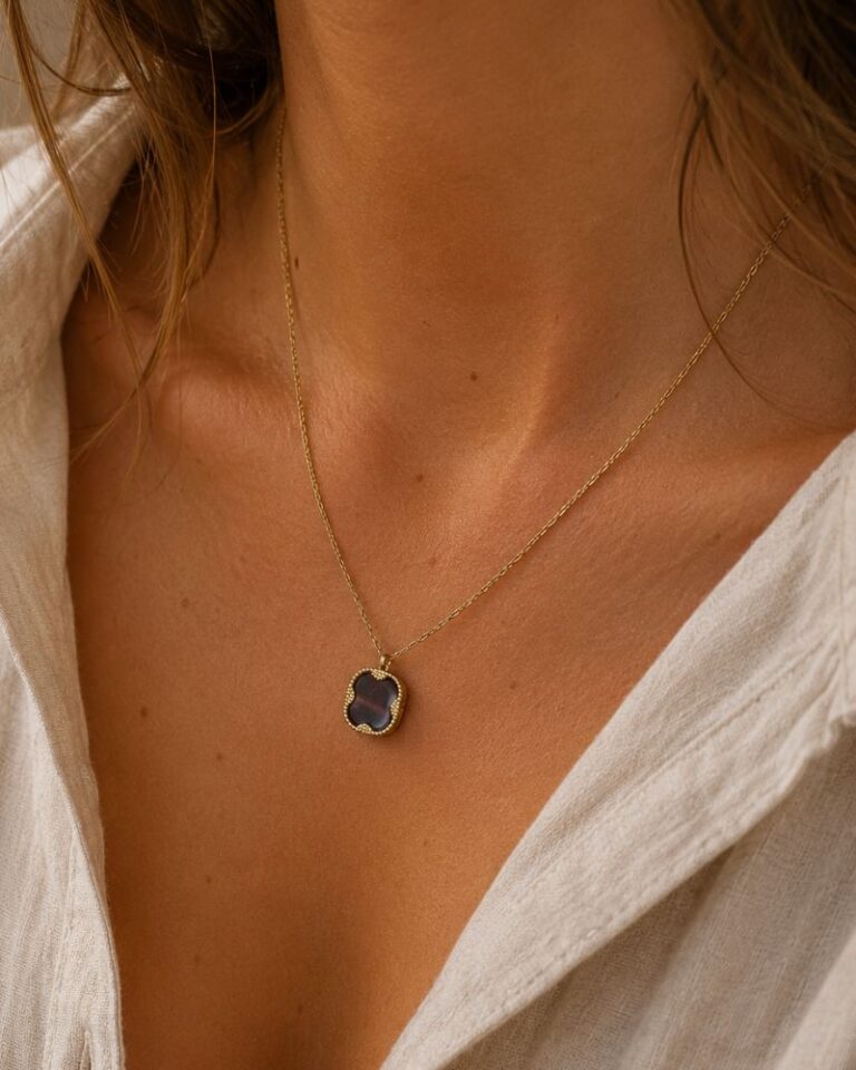 collier lloyd pendentif œil de taureau collier lloyd pendentif œil de taureau bijou bohm paris