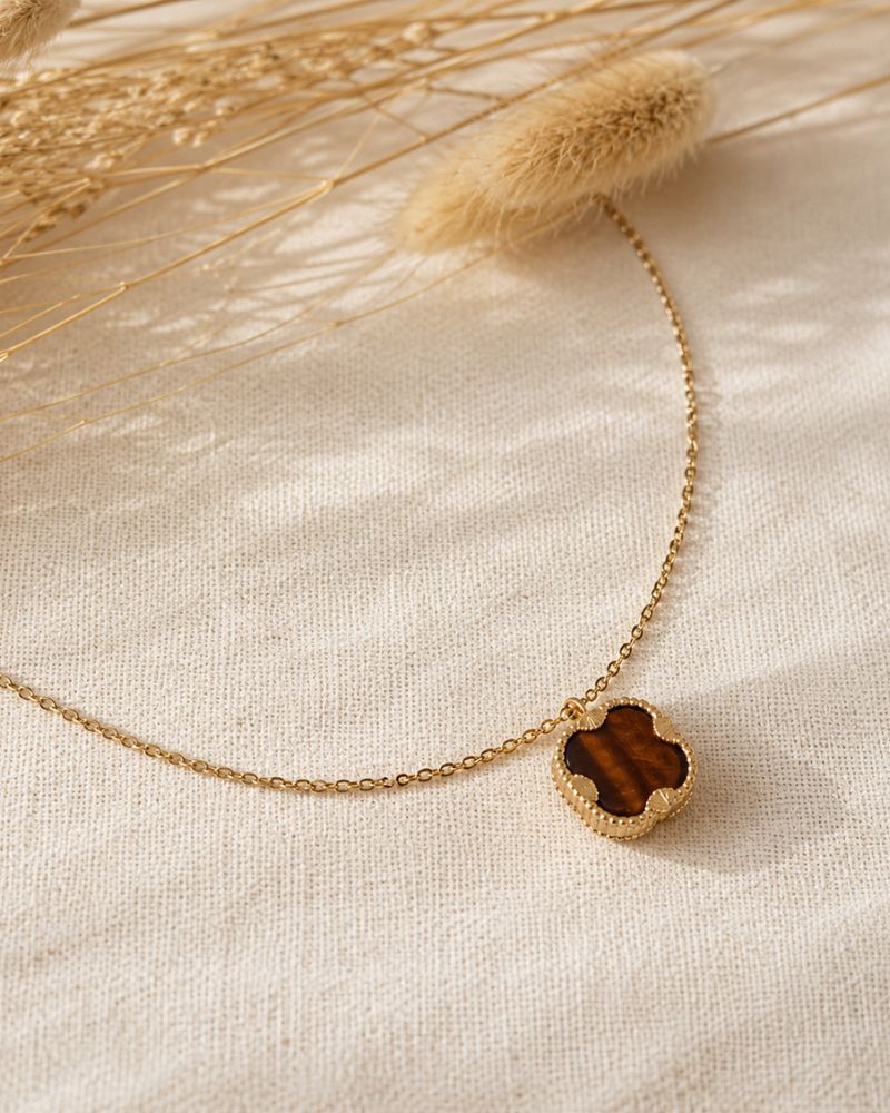 collier lloyd pendentif œil de taureau