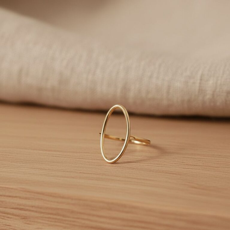bague pour femme en plaqué or 18 carats 3 microns motif ellipse style élégant et minimaliste
