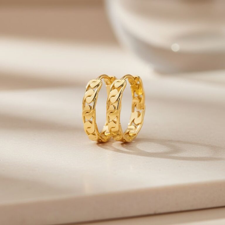 boucles d'oreilles créoles en plaqué or 18 carats forme ovale large maillon