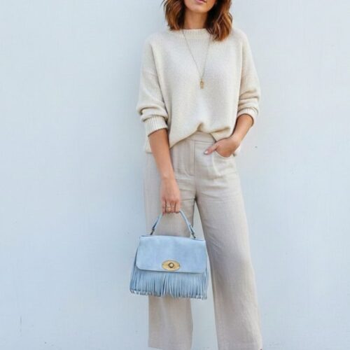 sac en daim avec franges couleur bleu ciel