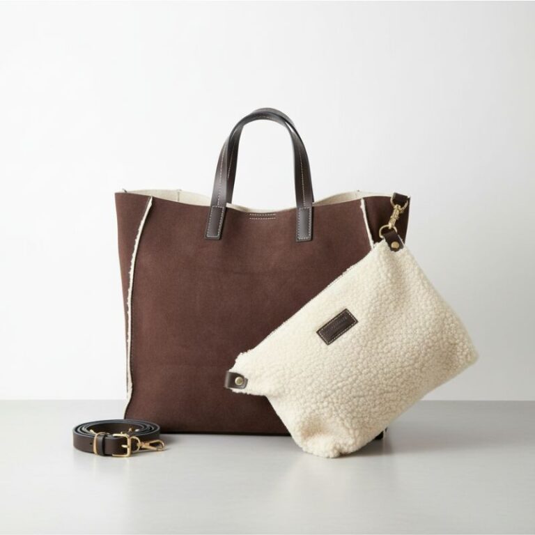 sac cabas chic et doux en cuir suédé café pour l’hiver