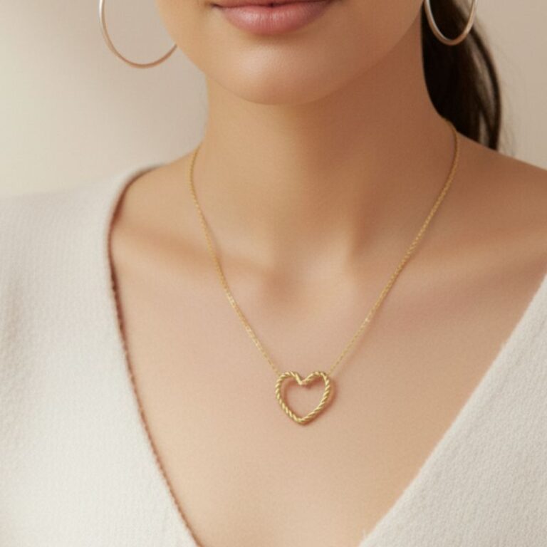 collier plaqué or 18 kt pendentif cœur