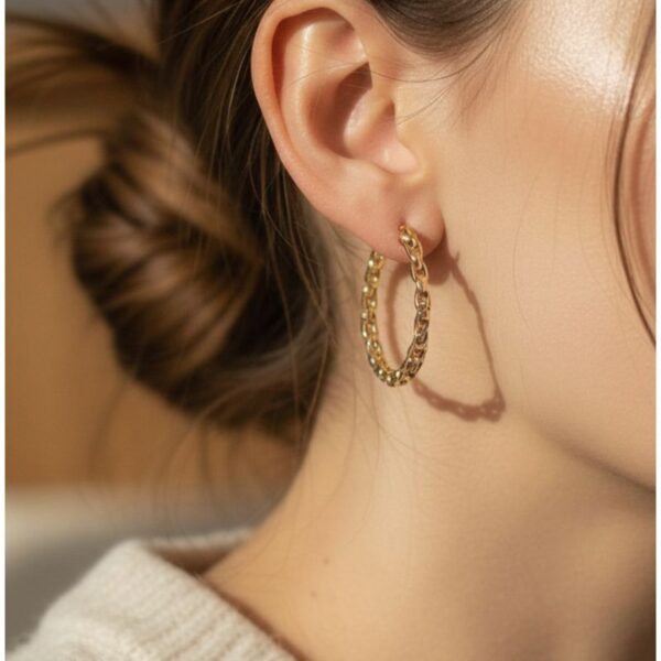 boucles d'oreilles créoles en plaqué or 18 carats maillage chaine chic et intemporel