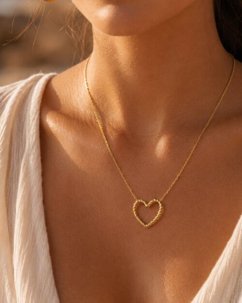 collier or 18 kt pendentif cœur bijou intemporel